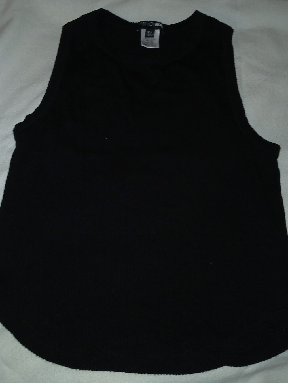 Pre-loved Classic Black Ribbed Women's Tank Crop Top.